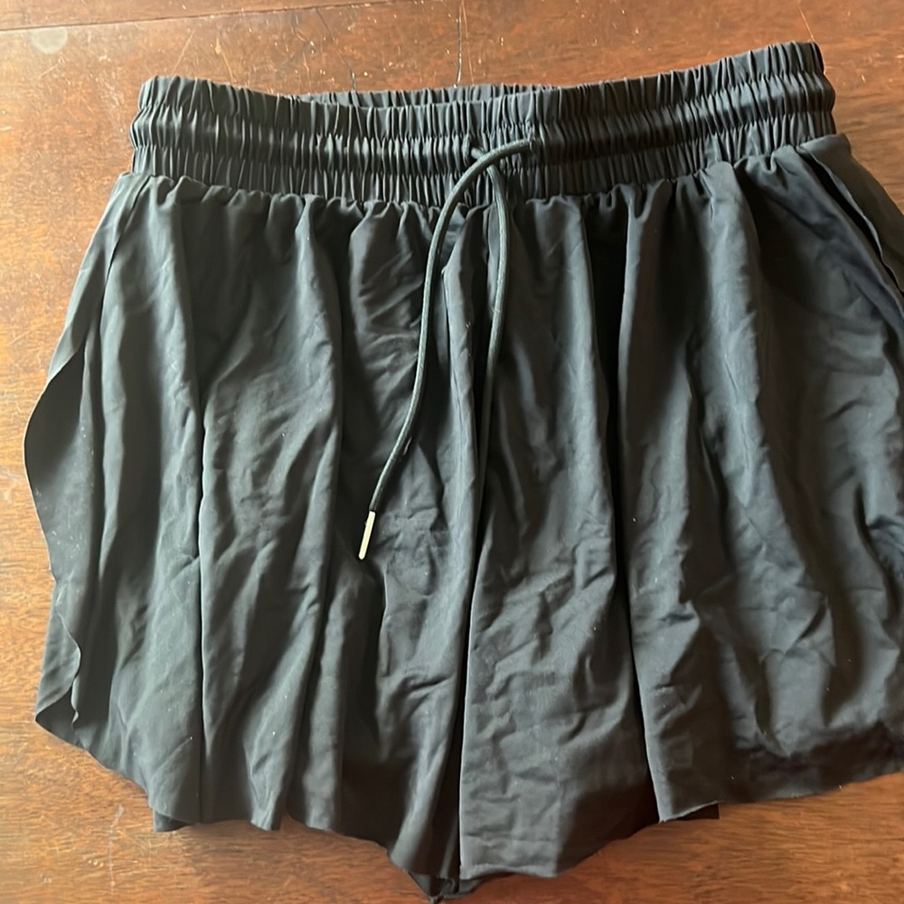 Love Tree shorts
